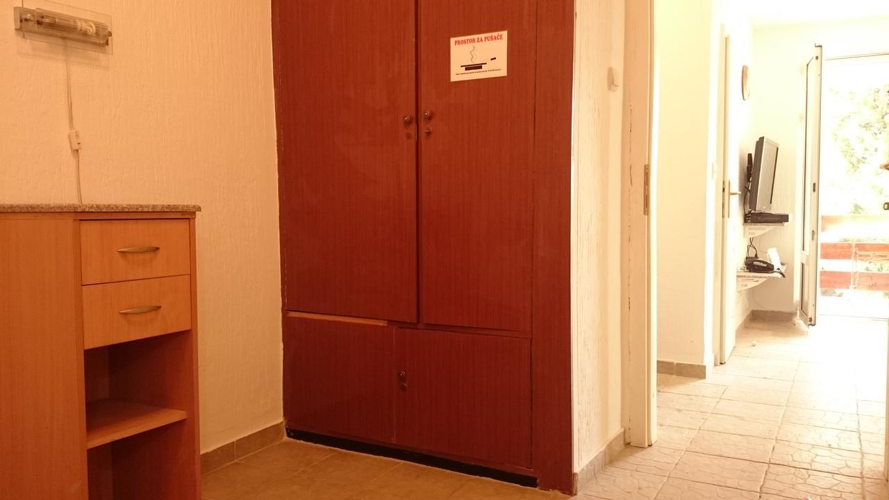 Bg Apartman Sutomore Exteriör bild