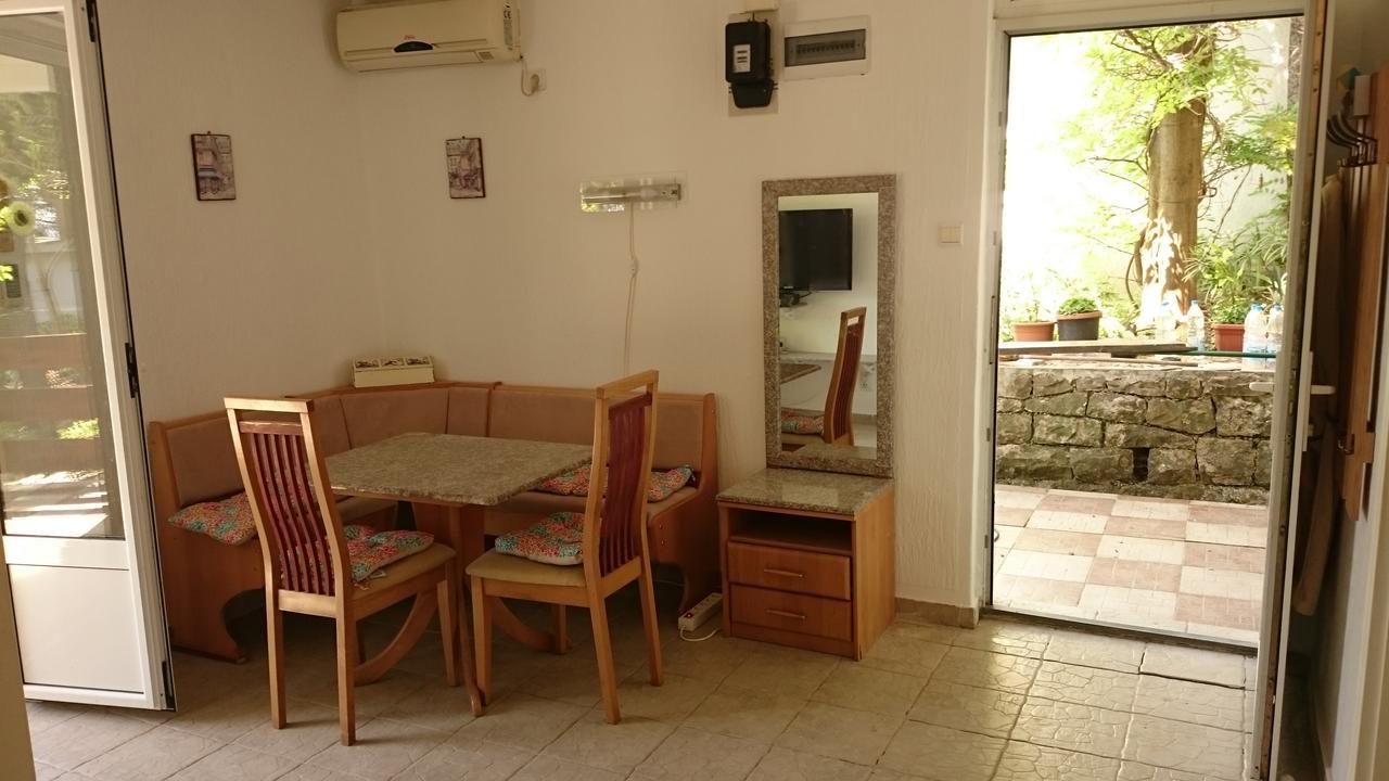 Bg Apartman Sutomore Exteriör bild